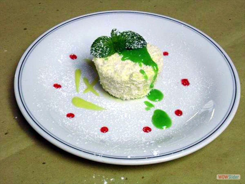 Semifreddo al Cocco con Salsa alla Ment